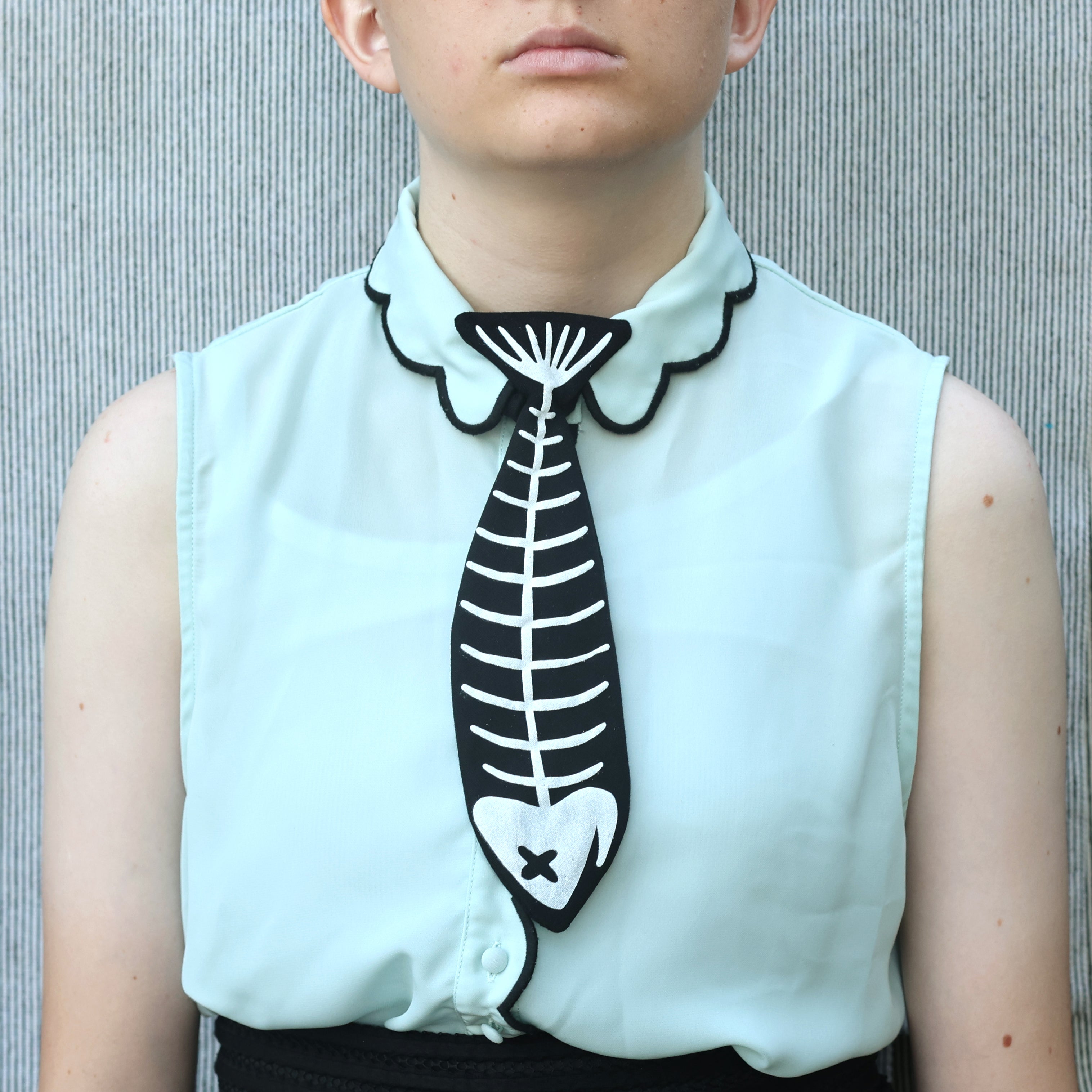 dead fish necktie