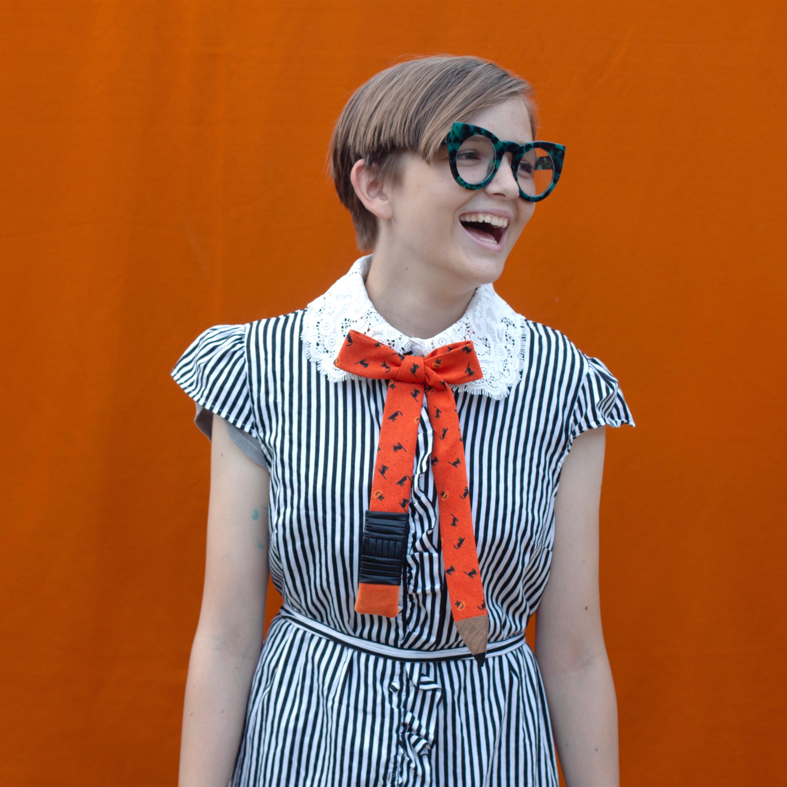Novelty pencil bow tie