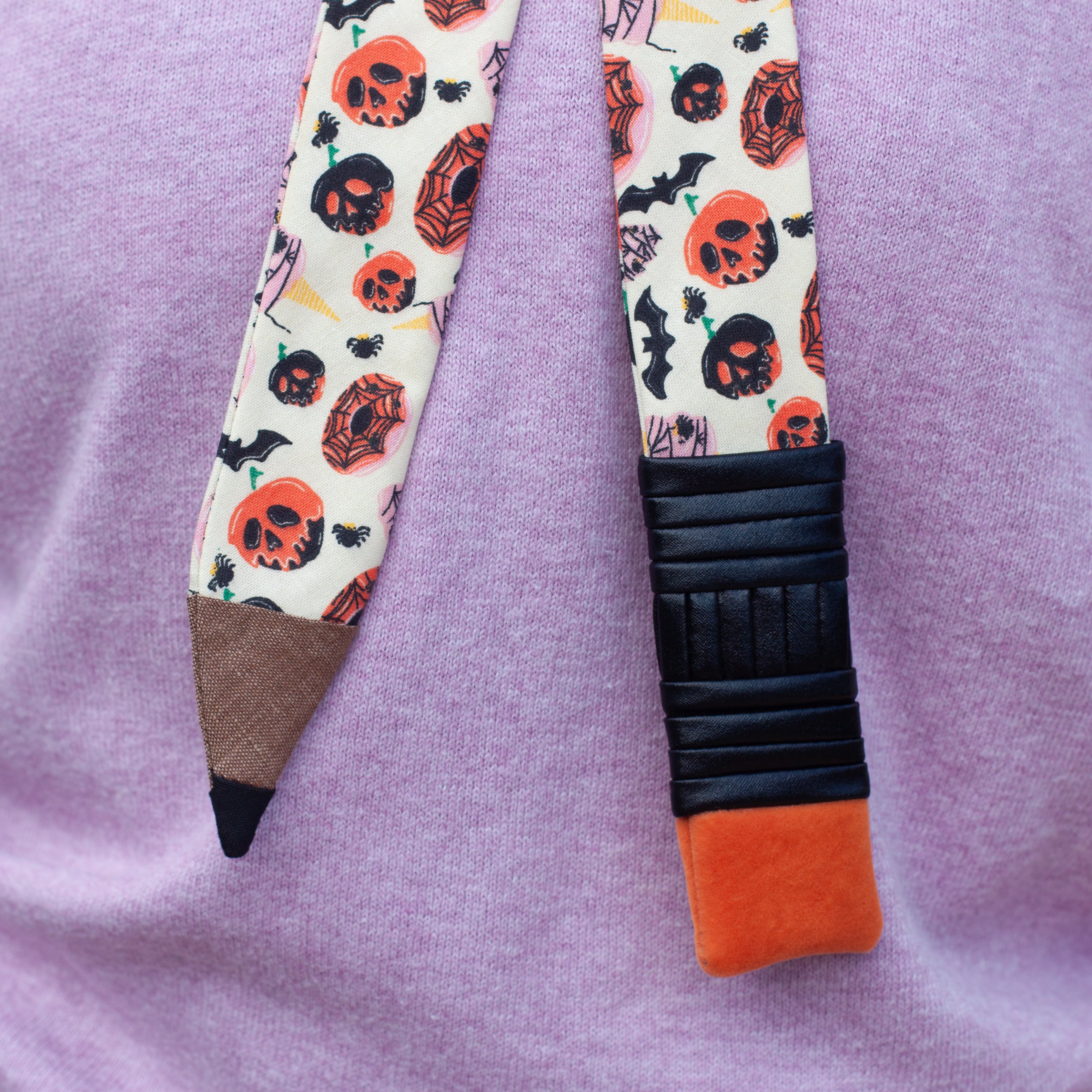 Novelty pencil bow tie