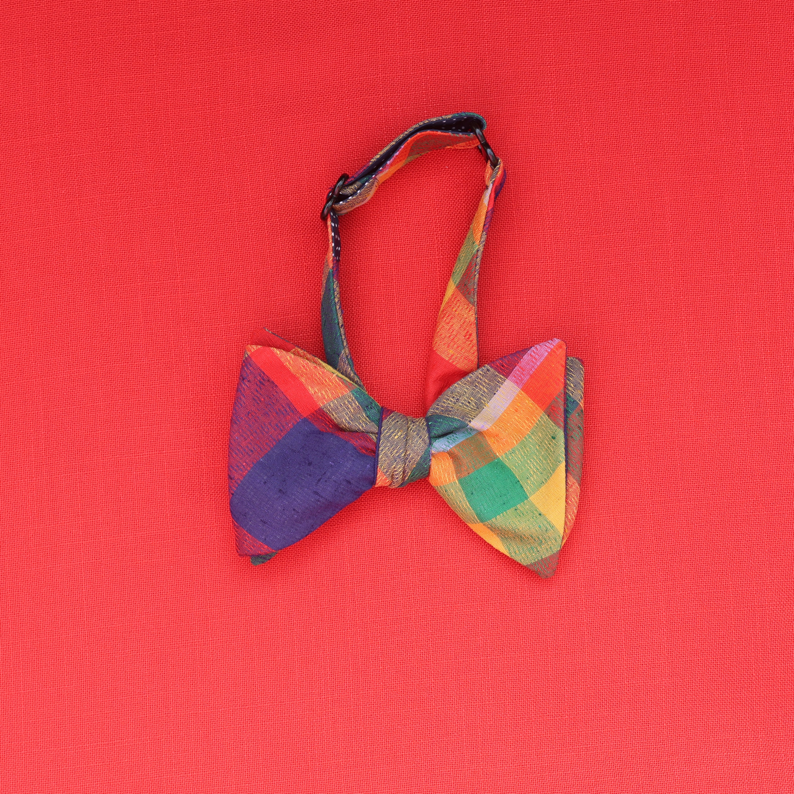 JUMBO bow tie!