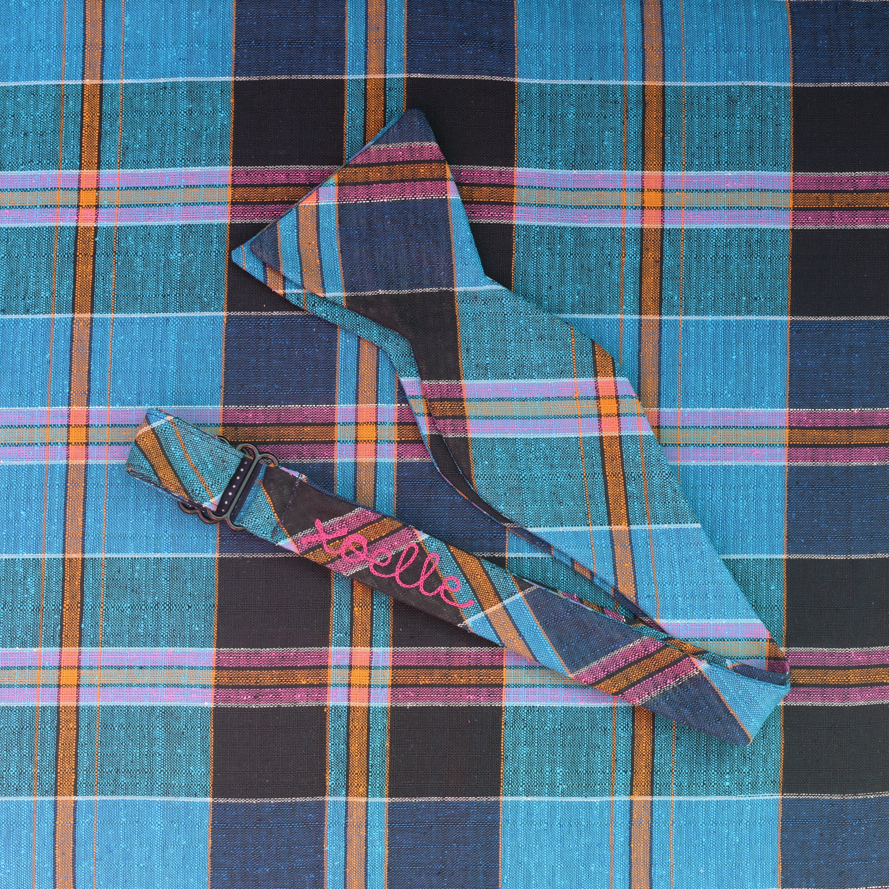 JUMBO bow tie!