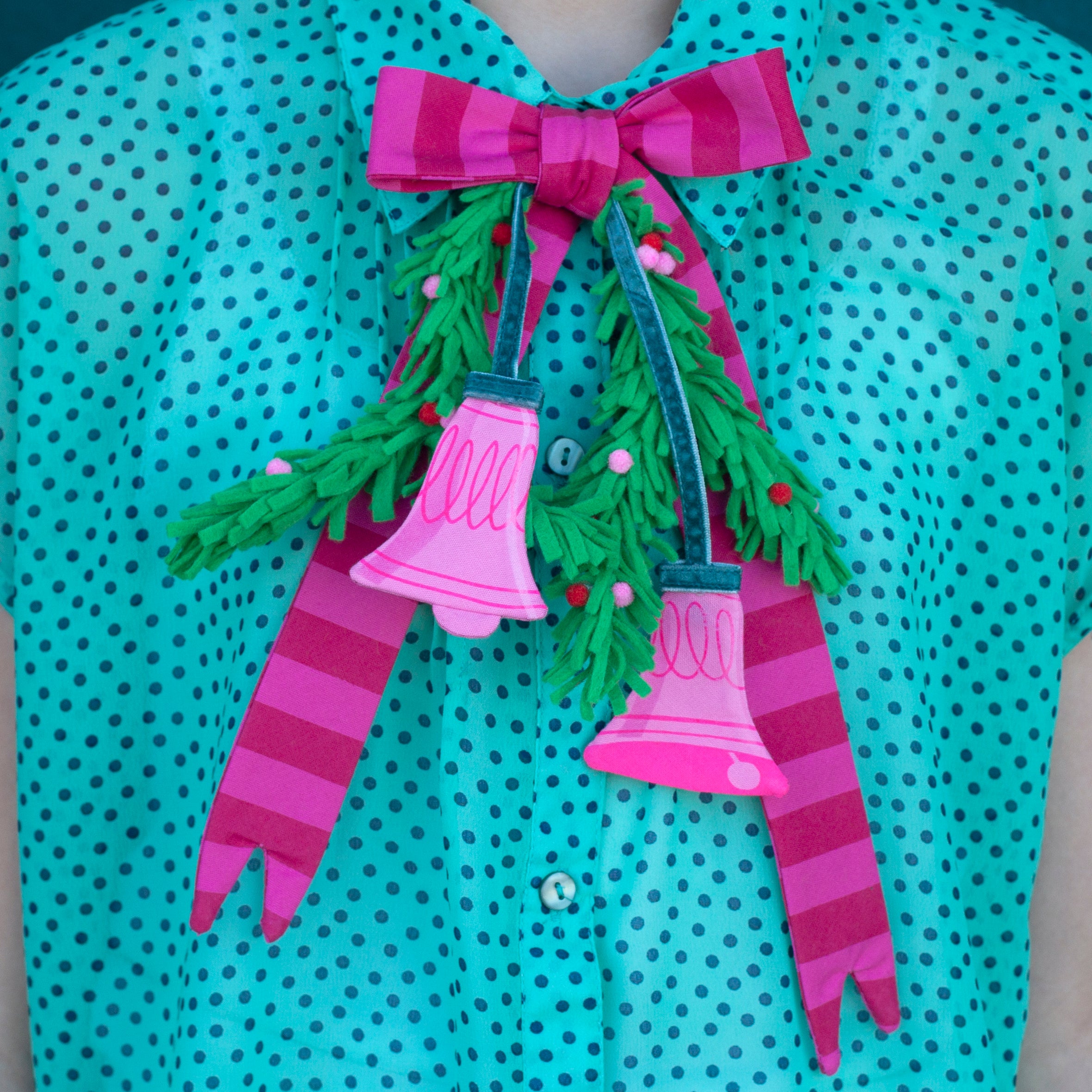 Holiday cheer bow tie!