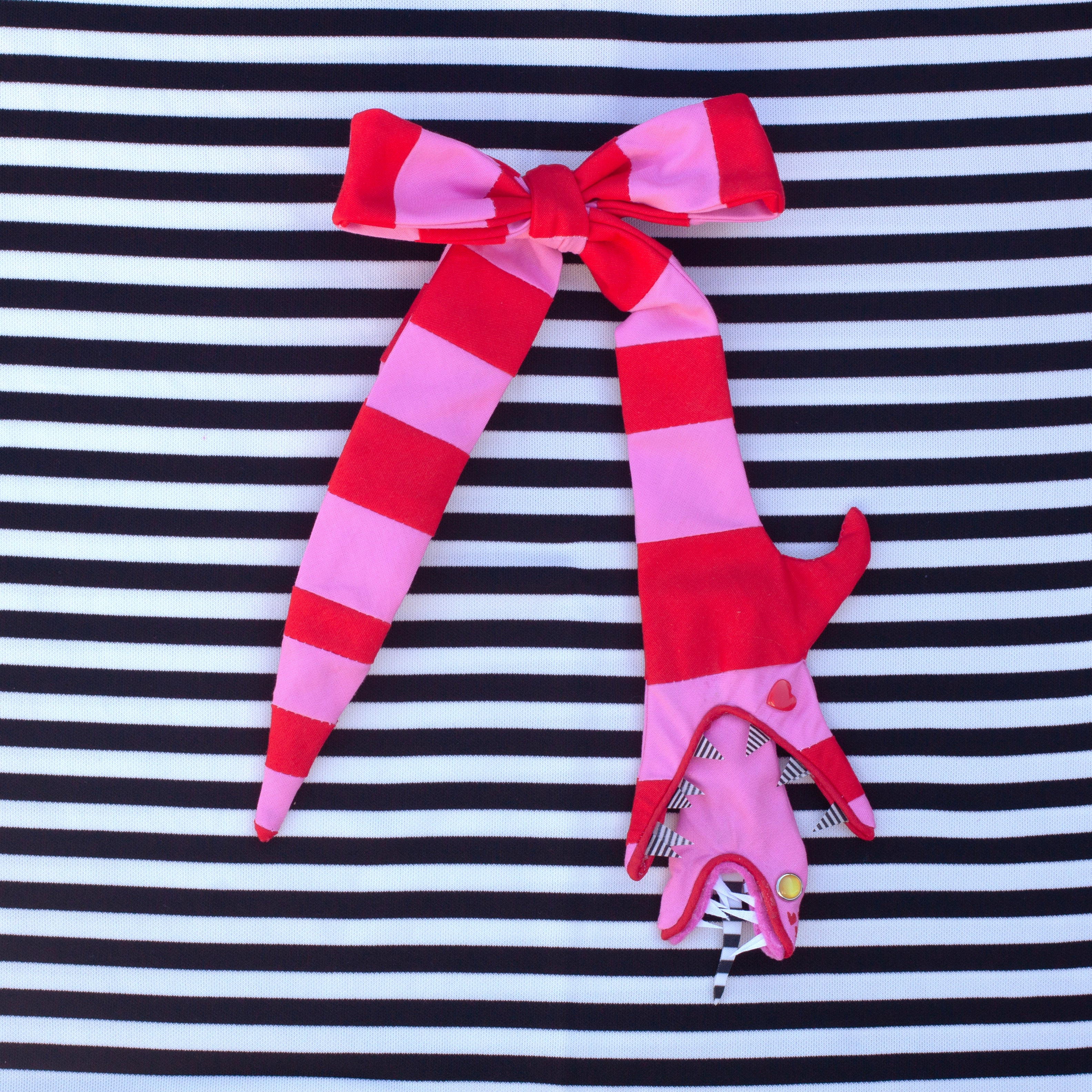 Loveworm bow tie!